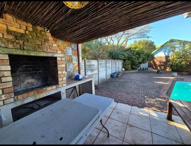 4 BEDROOM HOUSE FOR SALE IN SIGNAL HILL